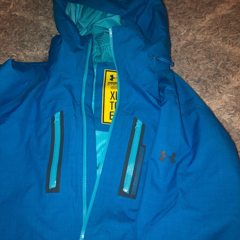 Under Armour Jacket - Picture 3 of 3